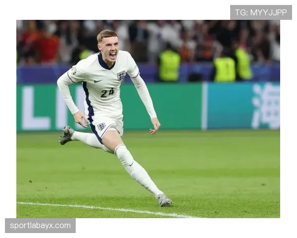 鲁伊斯惊艳首秀，国家队迎新火力点